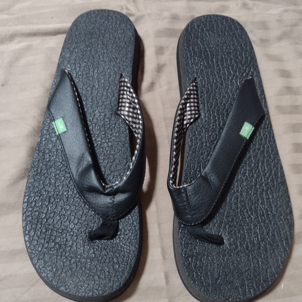 Sanuk women's sandals.